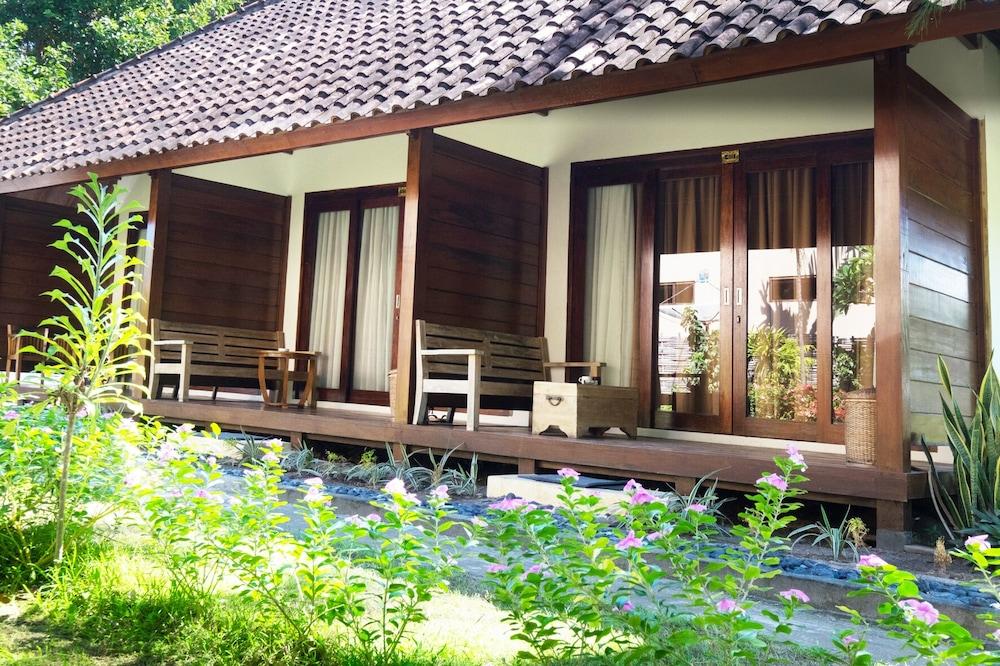 Royal Regantris Villa Karang ギリ・アイル エクステリア 写真